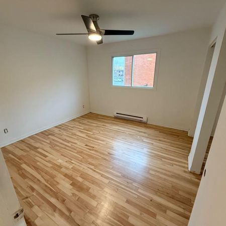 Grand 4 1/2 a louer - Photo 3