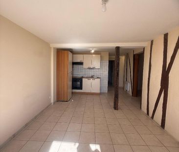 Location Appartement 3 pièces 62m² PUYLAURENS 81700 - Photo 1