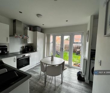 2 bedroom end of terrace house to rent - Photo 3