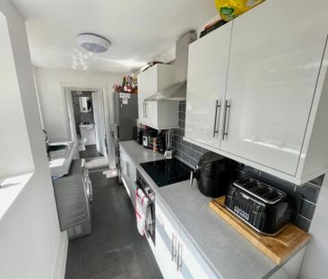 2 Bedroom Terraced To Let - Photo 5