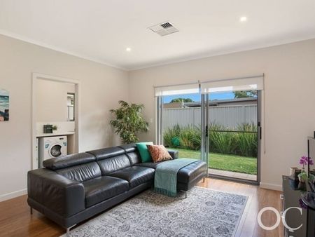 Open the Door to Effortless Style - Photo 3