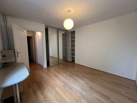 Location Appartement 2 pièces 42m² - Photo 4