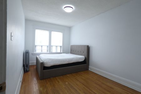 For Lease - 1108 St.Clair Avenue Unit# Upper, Toronto, Ontario - Photo 3