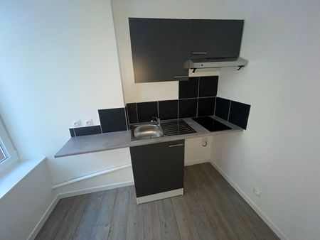 Location Appartement 1 pièce 17m² - Photo 2