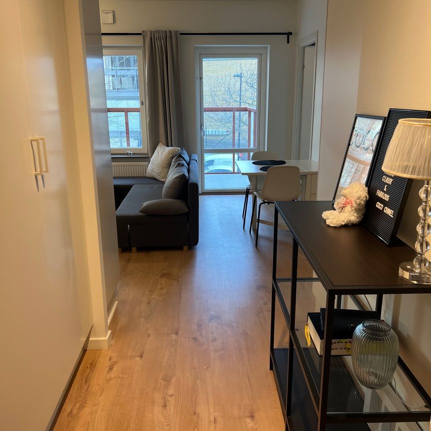 Fyrspannsgatan, Hässelby - Photo 1