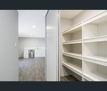 19b Gunbower Circuit, Baldivis, WA 6171 - Photo 3