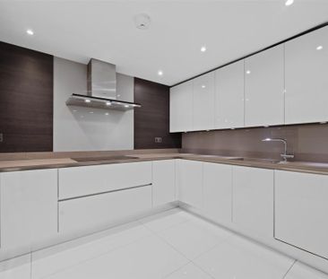 Whittlebury Mews East, Primrose Hill, London, NW1 - Photo 3