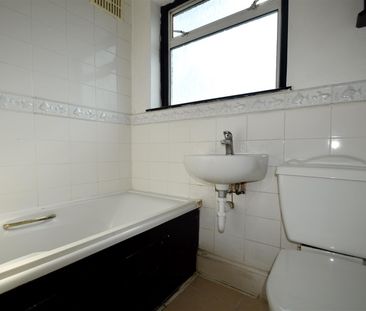 Floriston Avenue, Hillingdon, UB10 - Photo 4
