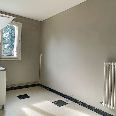 A LOUER Appartement 50000 Saint-Lô 1 chambre 47.82 m2 - Photo 3