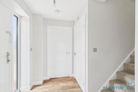 3 bedroom semi-detached house to rent - Photo 4