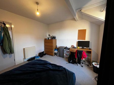 4 bedroom private hall to rent - Photo 4