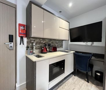 Studio to rent - Photo 1