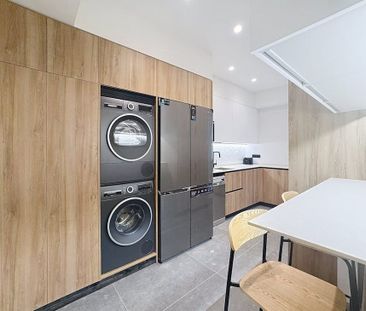 Paseo de la Castellana, Madrid, Community of Madrid 28046 - Photo 3