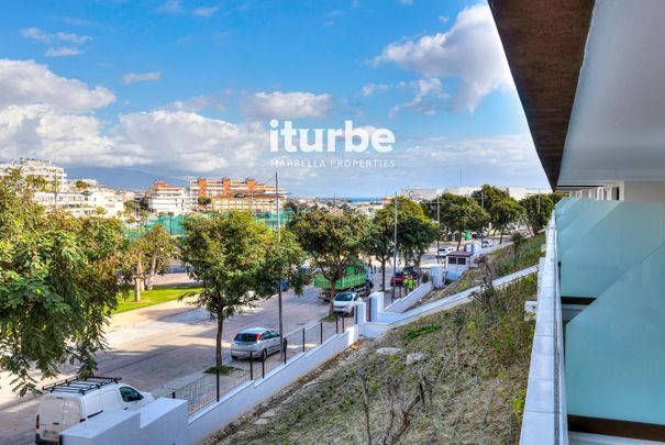 Piso de alquiler en Las Mesas Homes II, Acceso Por la Calle Eslovenia,, Puerto de Estepona - Photo 1