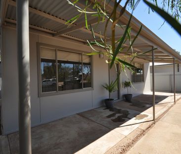 12 Caroona Road, Port Augusta West - Photo 5