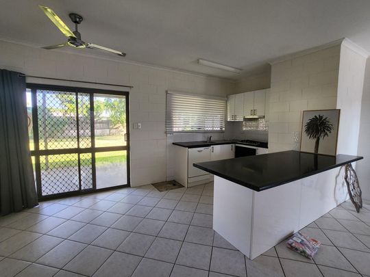 Trinity Beach - Photo 1