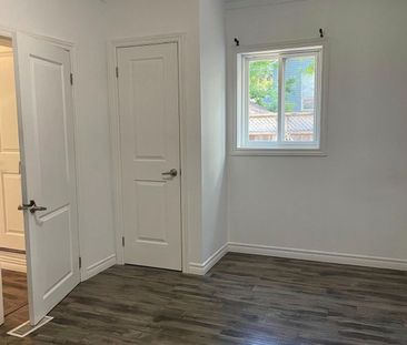 For Lease - 165 Anne Street Unit# Main Rear, Barrie, Ontario - Photo 2