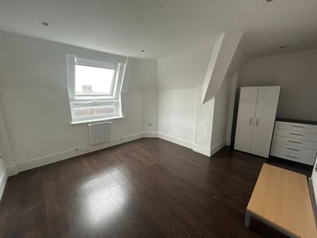 2 Bed Flat, Woodgrange Avenue, HA3 - Photo 2