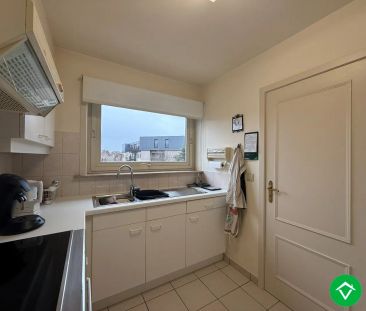 Ruim 2-slaapkamersappartement met garage in centrum Roeselare - Foto 3