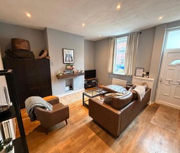 2 bedroom terraced house to rent - Photo 2