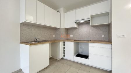 Location Appartement 2 pièces 50m² LOUVRES 95380 - Photo 4