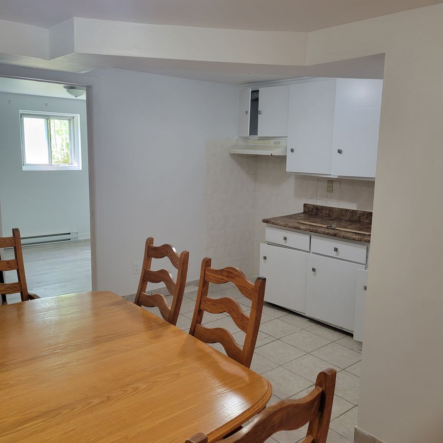 Logement 3 1/2 1100$/mo - Photo 1