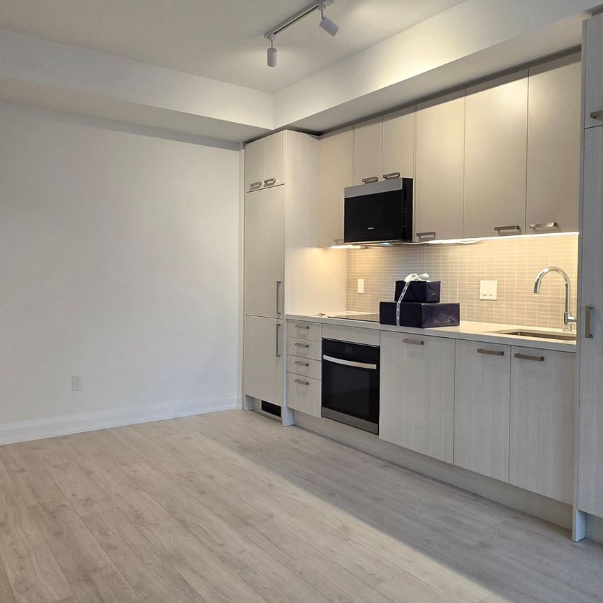 For Lease - 20 Soudan Avenue Unit# 2106, Toronto, Ontario - Photo 1