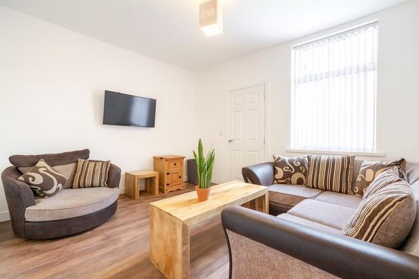 4 bedroom house to rent - Photo 1