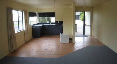FIVE BEDROOMS, STUDENT RENTAL, HOKOWHITU - Photo 5