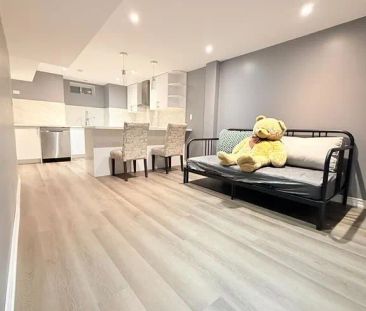 472 Parkview Boulevard #BASEMENT - Photo 1