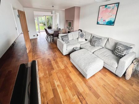 4 bedroom semi-detached house to rent - Photo 4