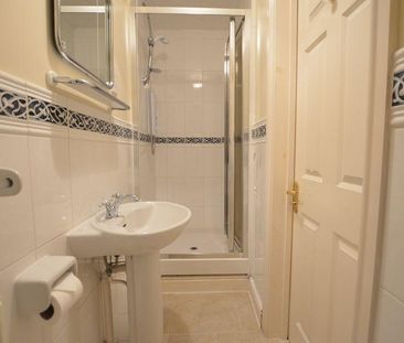 2 bedroom flat to rent - Photo 6