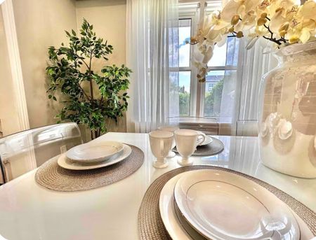 For Lease - 441 Seaton Drive Unit# Main, Oakville, Ontario - Photo 2