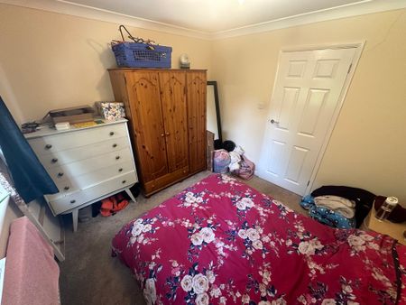 Bearwood, Bournemouth - Photo 3