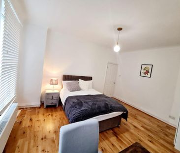 1 bedroom in a house share to rent - Photo 5