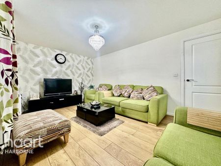 3 bedroom detached house to rent - Photo 2