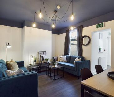 6 bedroom house to rent - Photo 1