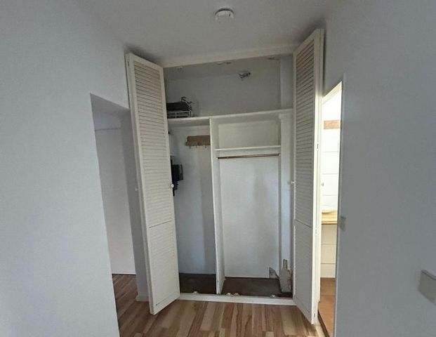 3 Zimmer Wohnung mit Balkon und Einbauküche - Foto 1