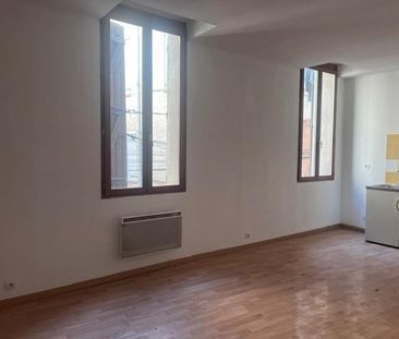 Location Appartement 1 pièce 35m² BRIGNOLES 83170 - Photo 3