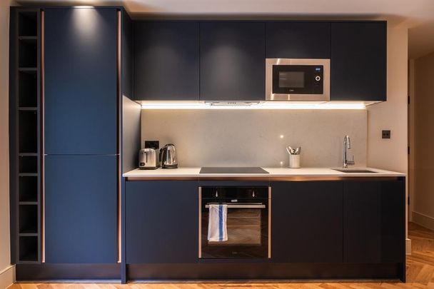 Studio to rent - Photo 1