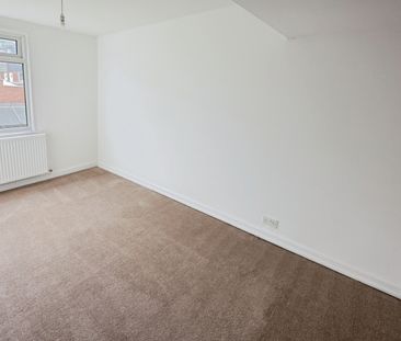 2 bedroom House To Let Total Size: 969 SQ FT - Photo 5