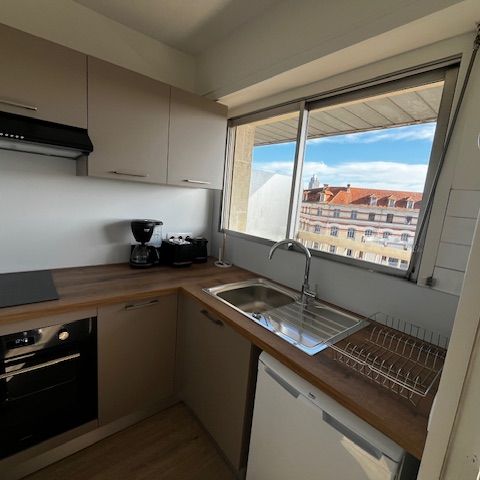 Location Appartement 1 pièce Meublé 27m² NANTES 44000 - Photo 1
