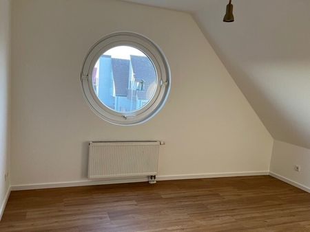 Stilvolle 3-Zimmer-Dachgeschoss-Wohnung in Spenge - Foto 5