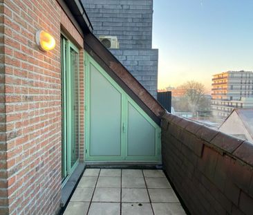 RUIM, INSTAPKLAAR APPARTEMENT IN HARTJE DEINZE MET 2 SLPKS | TERRAS... - Photo 2