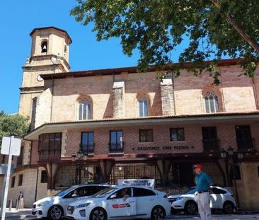 Alquiler de piso en San Pedro de Deusto - Foto 1