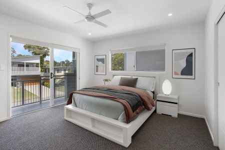Near new 4-Bedroom Home with Pool & Luxury Features. Contact Julie Sykes 0438 050 110 The weekly rent will increase to $975 on 21.03.2025 - Photo 5