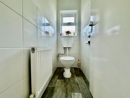 3 bedroom bungalow to rent - Photo 4