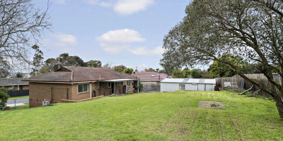 Renovated 3 bedroom home - Photo 3