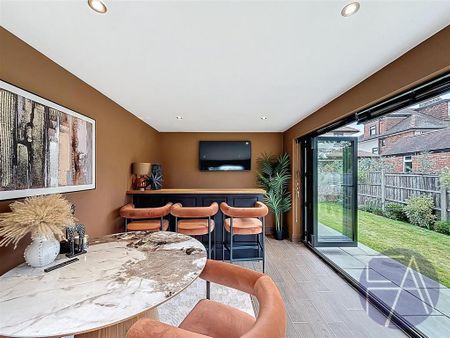 3 bedroom semi-detached house to rent - Photo 4