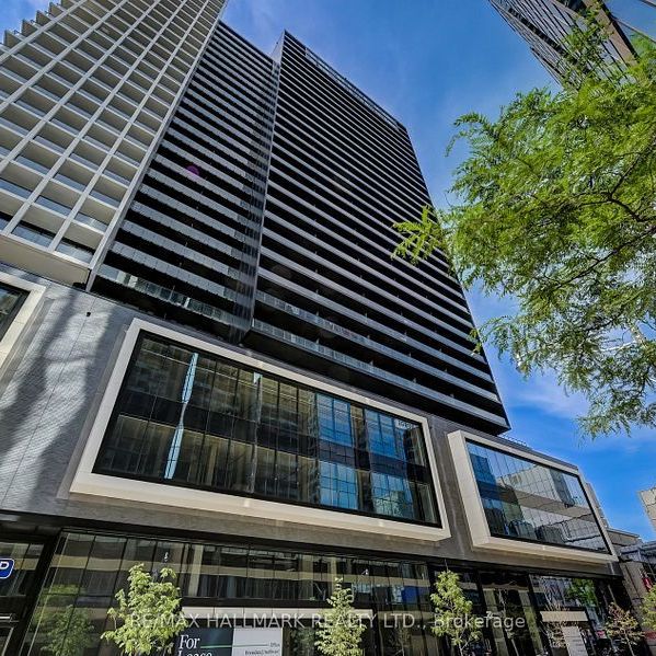 For Lease - 20 Edward Street Unit# 2220, Toronto, Ontario - Photo 1